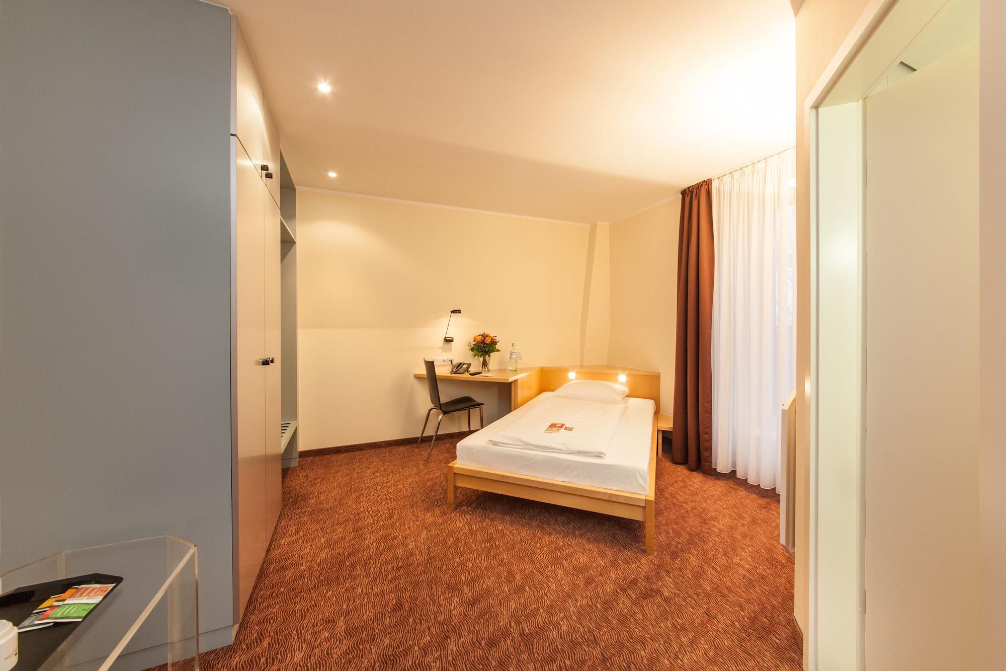 Select Hotel Silence Garden Koeln Exteriör bild
