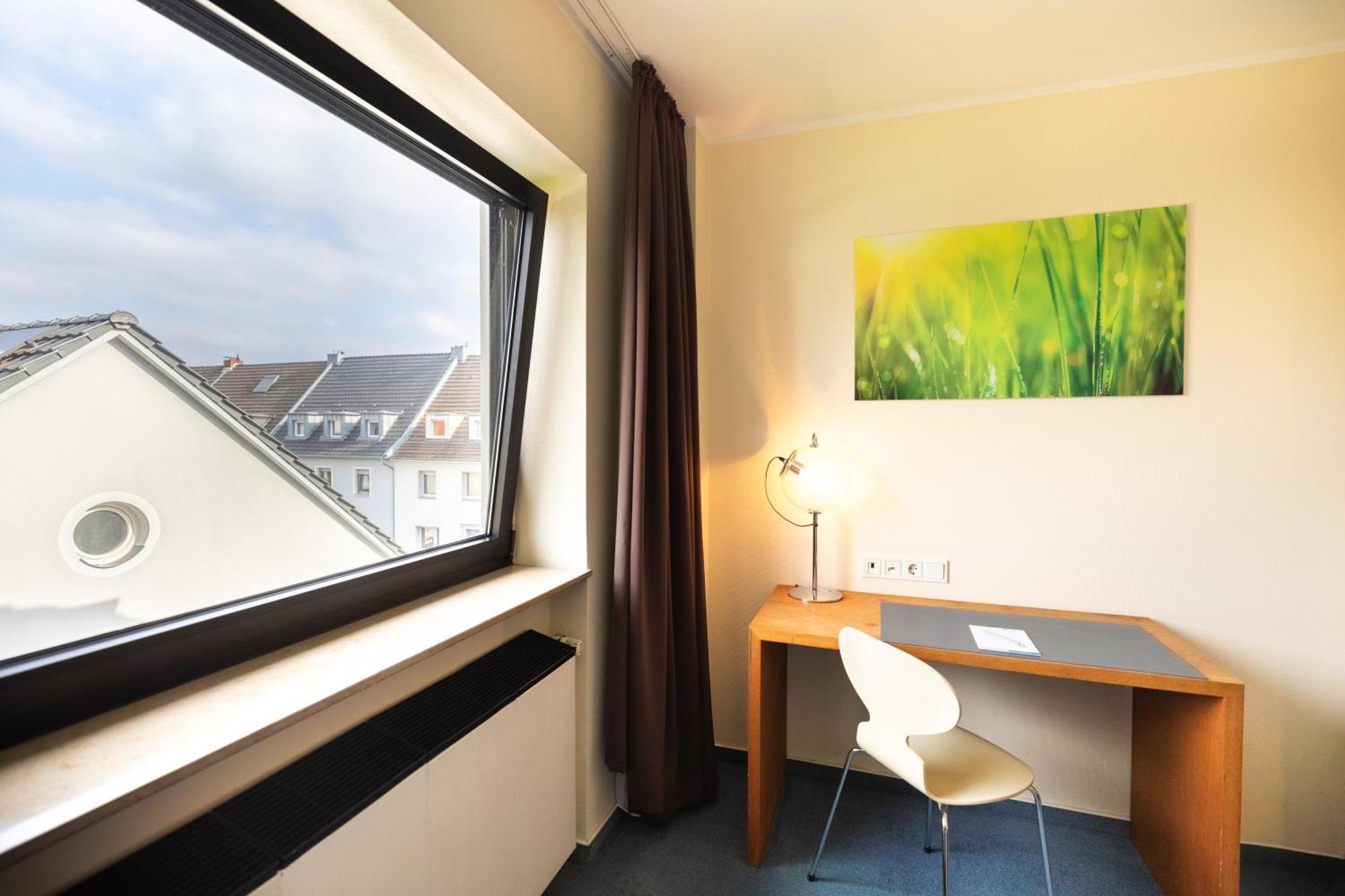 Select Hotel Silence Garden Koeln Exteriör bild