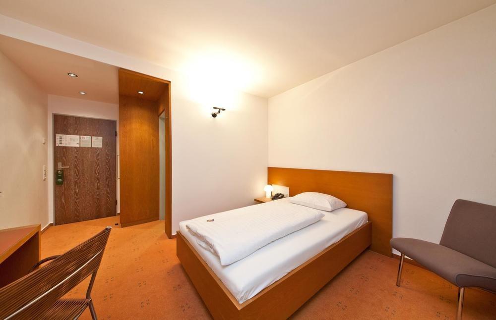 Select Hotel Silence Garden Koeln Exteriör bild